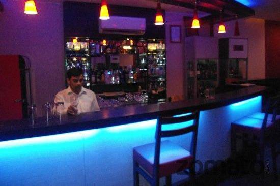 Le Chef Resto Bar Places Sector Faridabad Weddingwire In