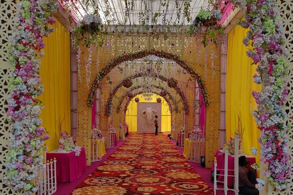 Entrance Decor