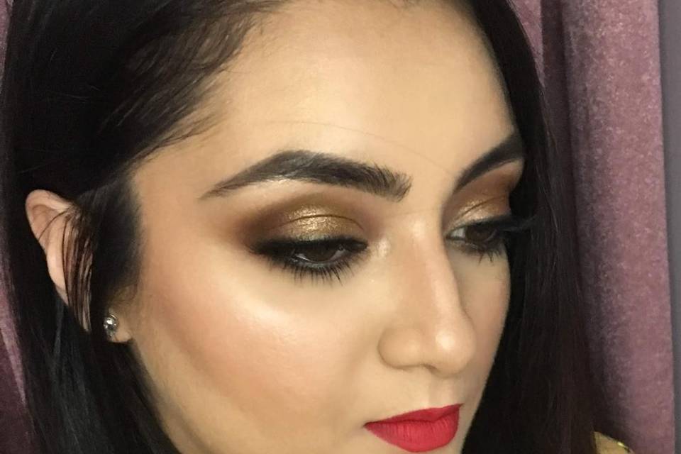 Party makeup