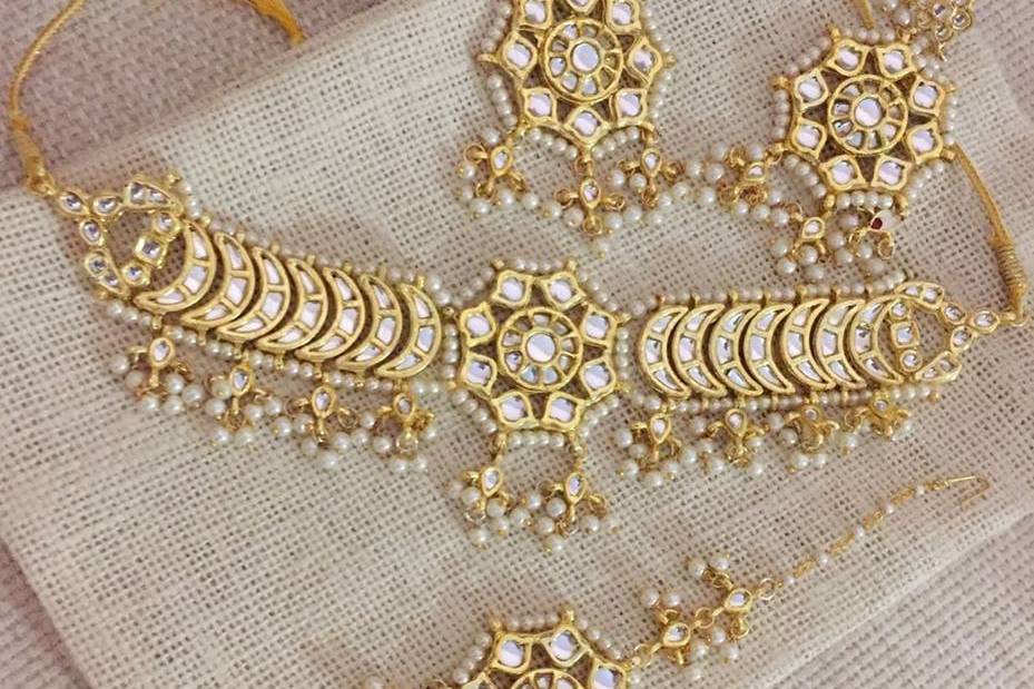 Bridal jewellery