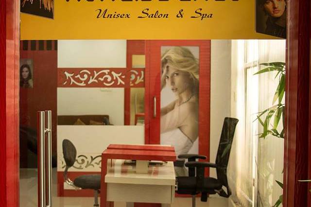 Renaissance Unisex Salon & Spa