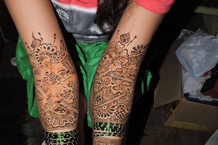 Dips Mehendi