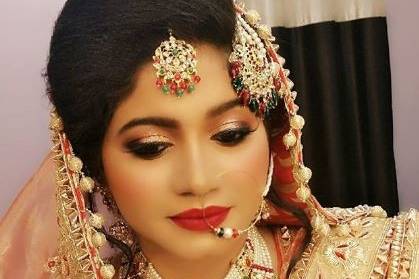 Makeup by Sadia Naveed, Tolichowki