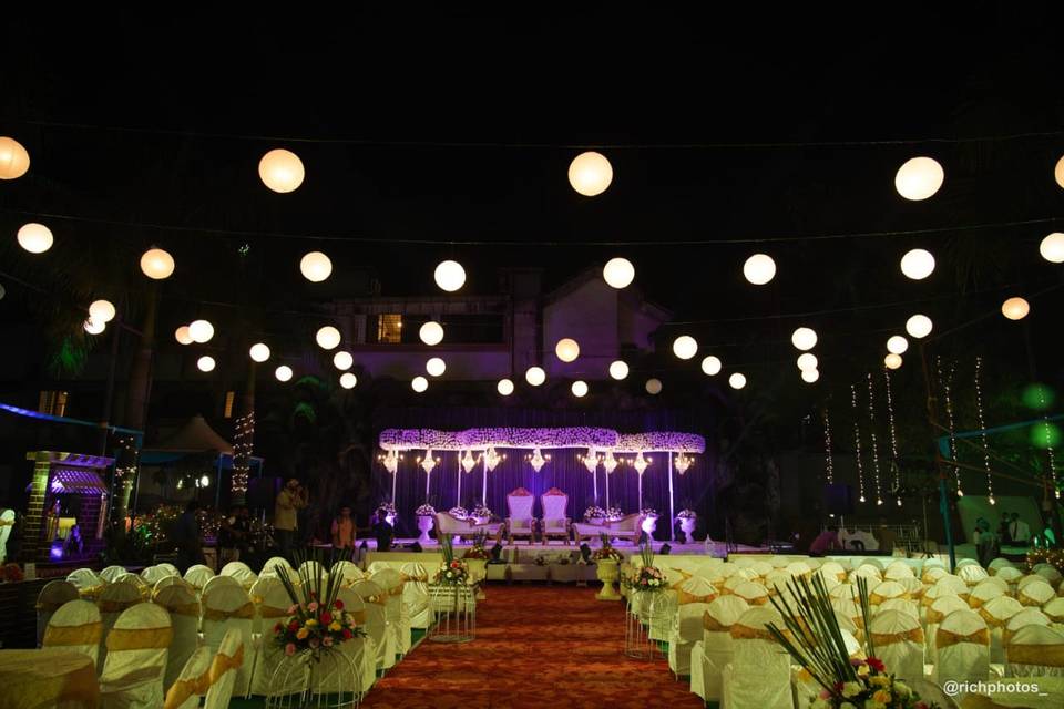 Wedding Courtyard