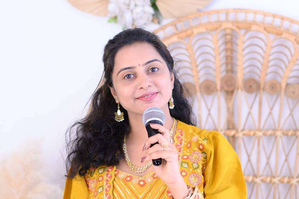 Anchor Dhanashri