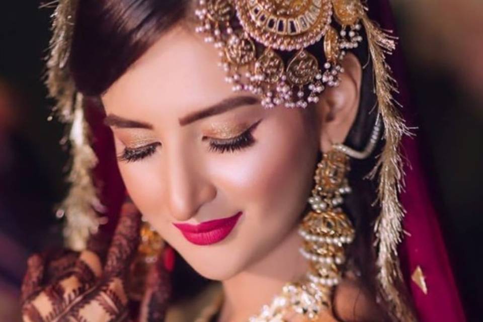 Bridal make-up