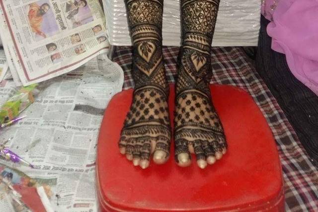 Vikas Mehandi Art & Tattoo Creater
