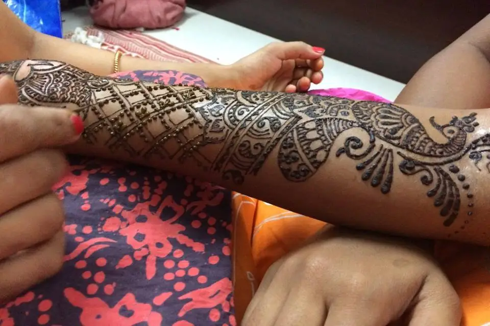 Khan's Mehendi Artist in Mumbra,Mumbai - Best Bridal Mehendi Artists in  Mumbai - Justdial