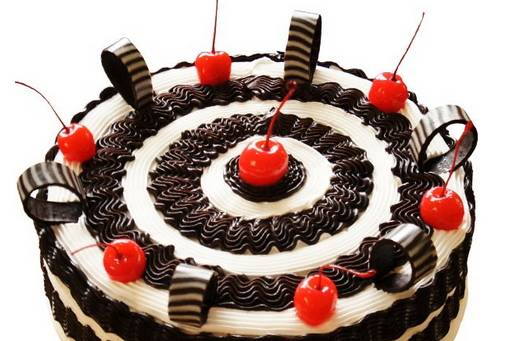 Black Forest Cake 1/2 KG - Dial a Bouquet | Chennai Online Florists | Free  Flower Home Delivery
