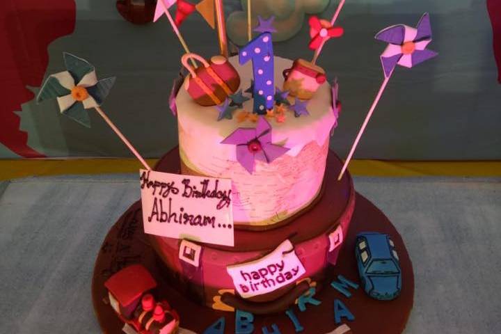 Customized cake