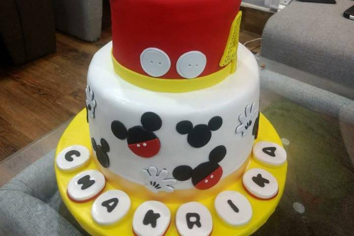 Customized cake