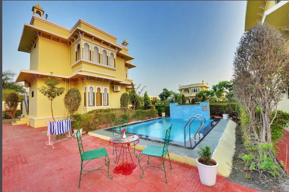POOL VILLA