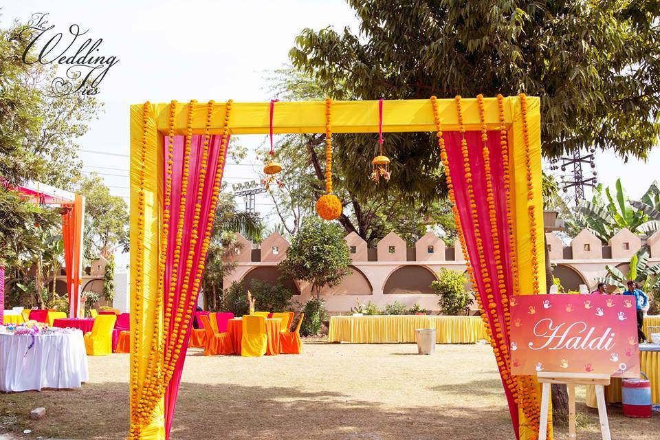 Entrance decor