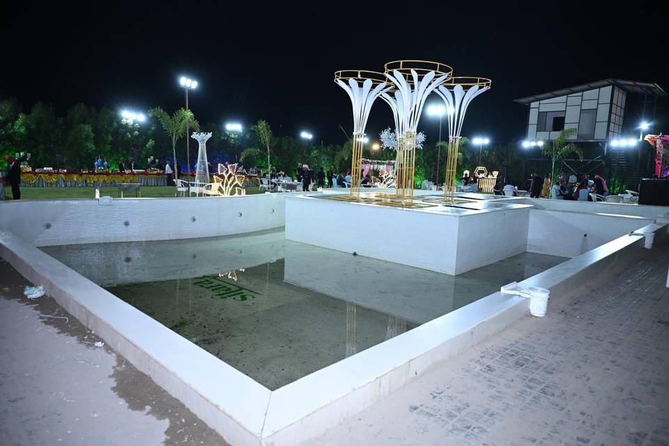 Lawn area