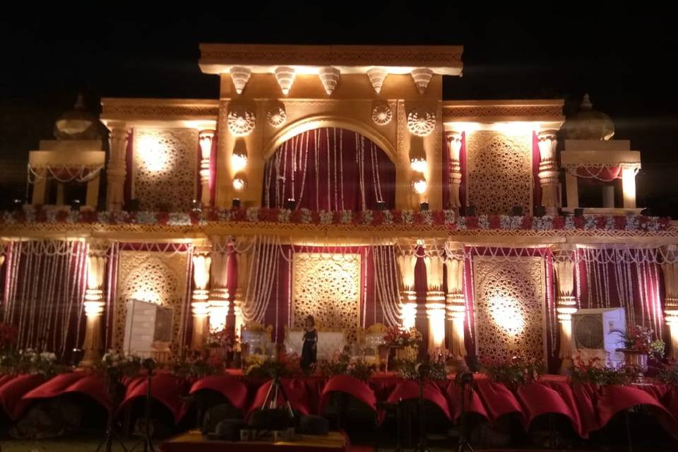 Royal stage