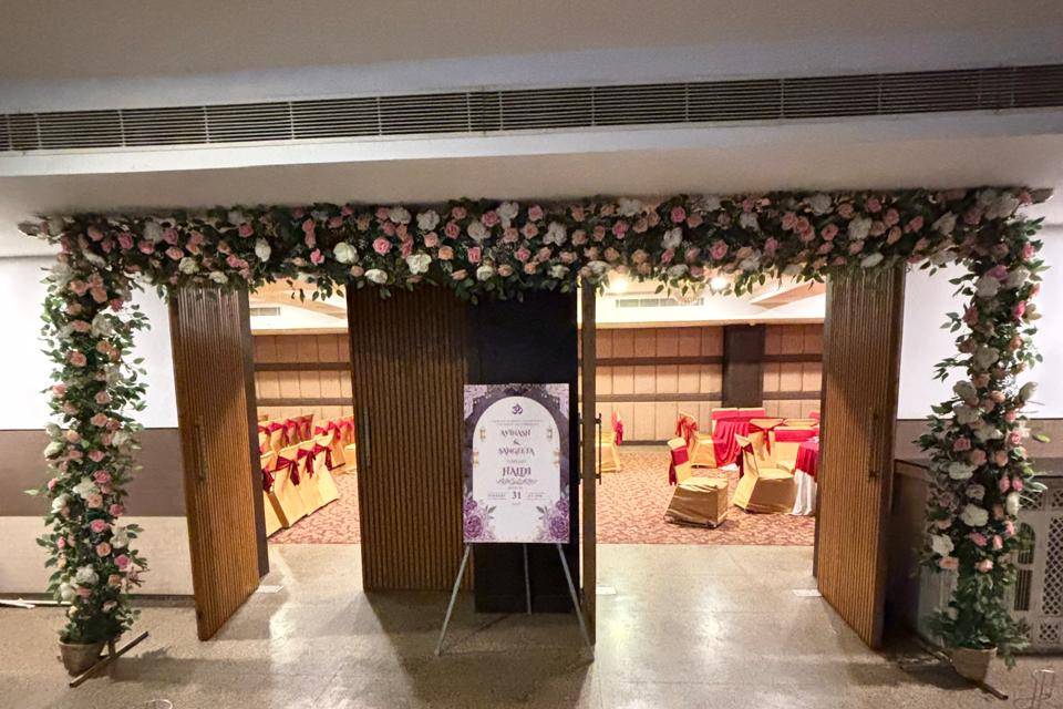 Entrance decor