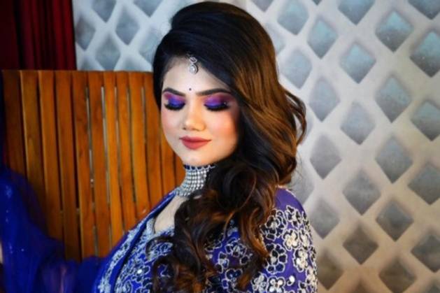 Party makeup