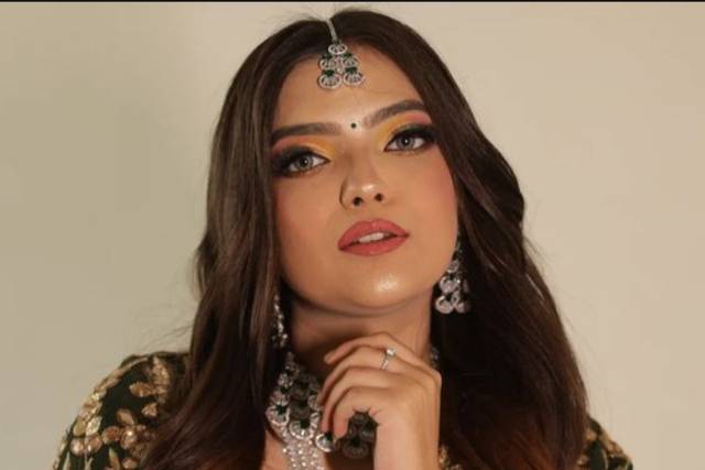 Party makeup