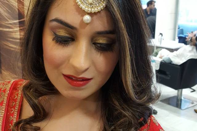 Muskan Makeup Artist and Beautician