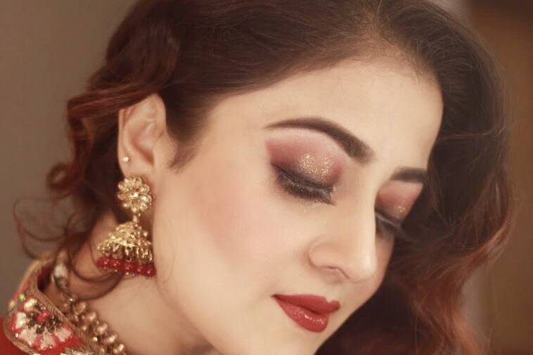 Party makeup