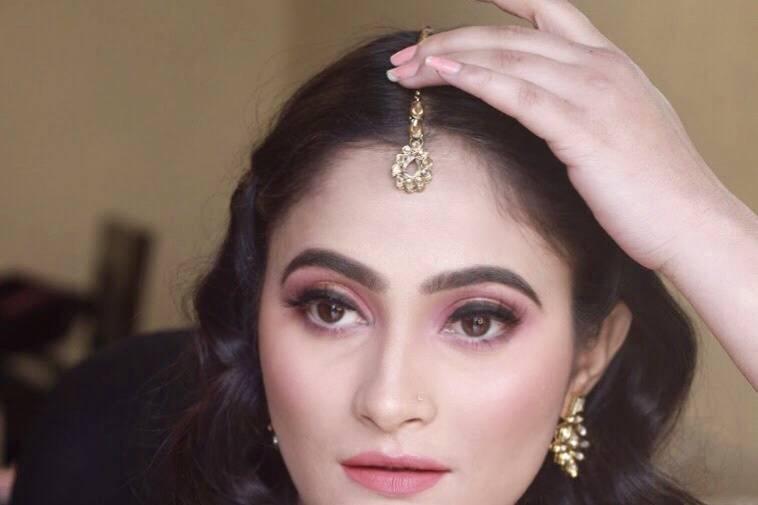 Party makeup