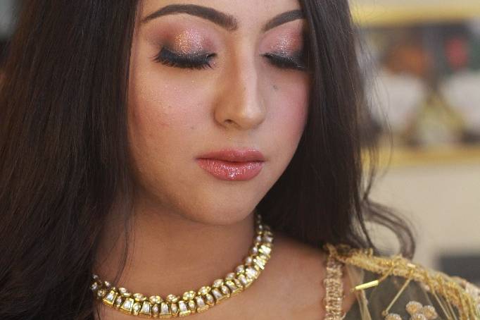 Party makeup