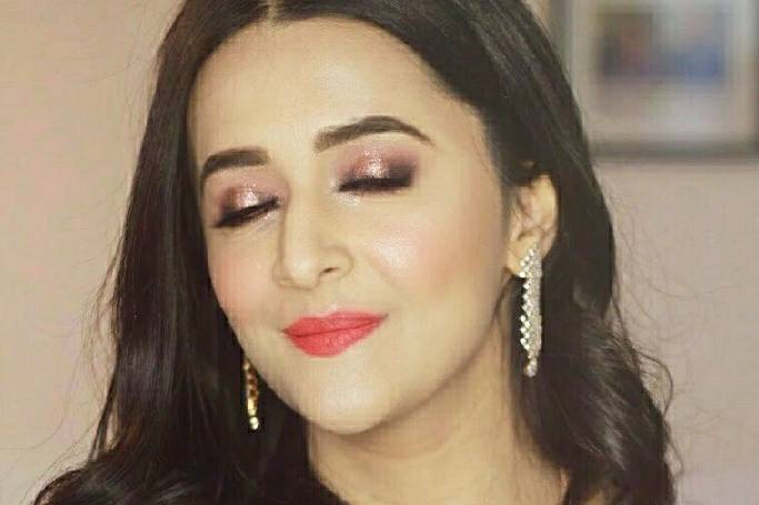 Party makeup