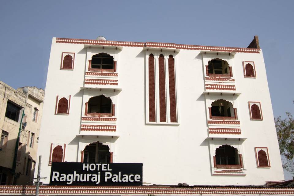 Hotel Raghuraj Palace