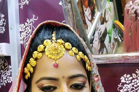 Bridal makeup