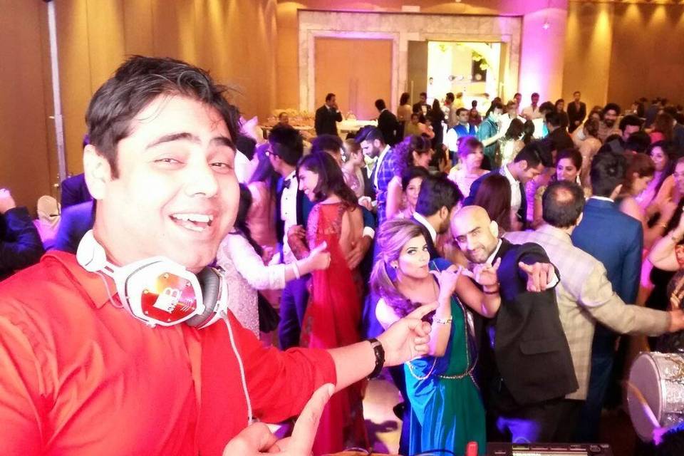 Dj Amit B