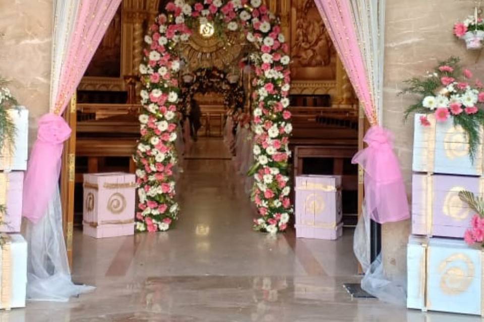Entrance and Pathway Decor