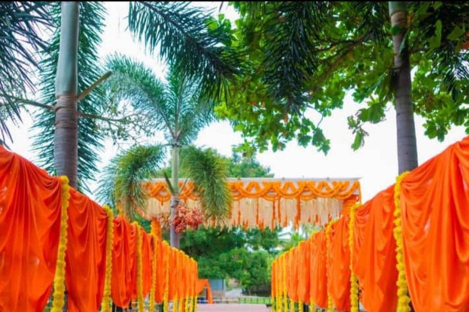 Outdoor ditional Pathway Decor