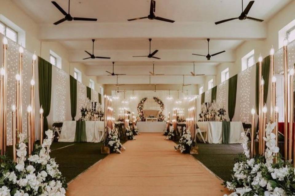 Aisle Decor