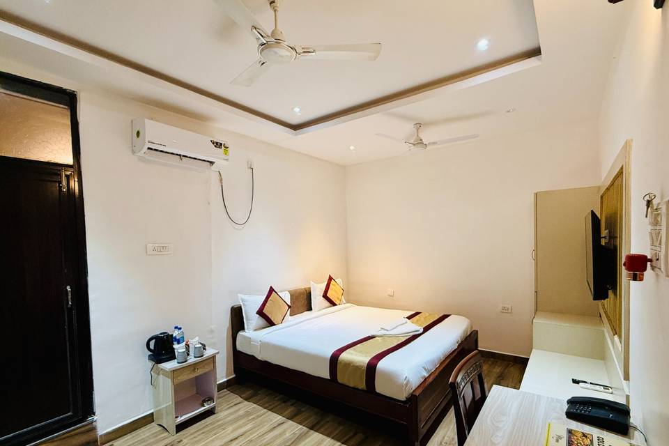 Golden Meet Hotel & Restaurant portfolio