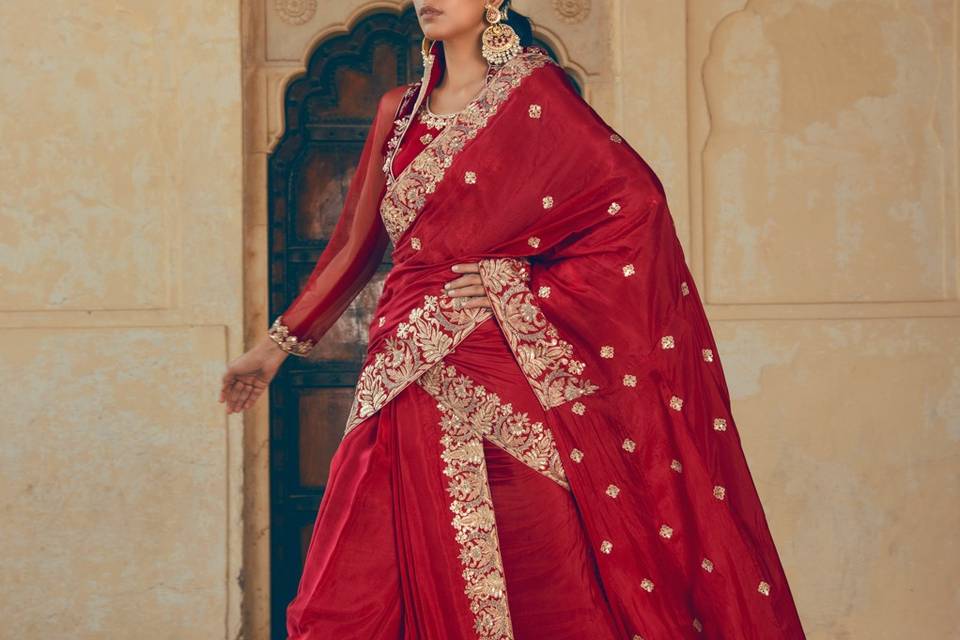Red aari tari saree and blouse
