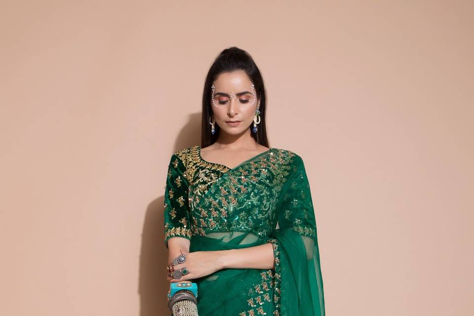 Green butti saree with blouse