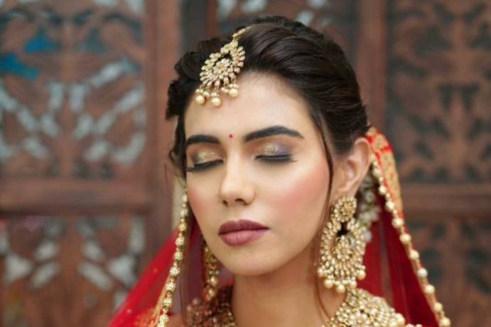 Bridal makeup