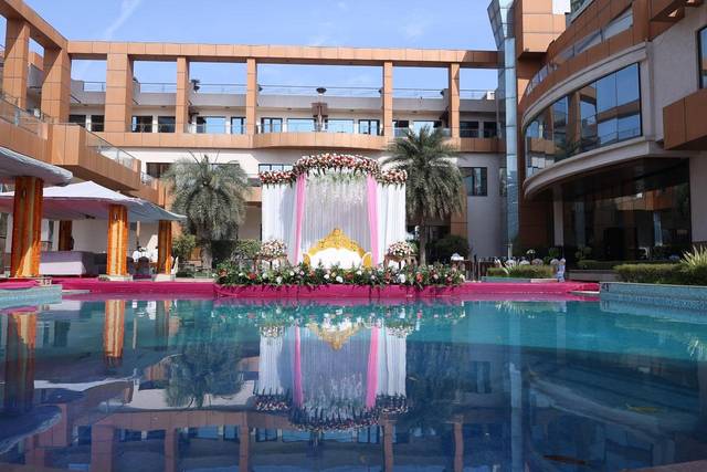 Banquet hall