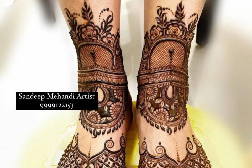 Mehandi artist