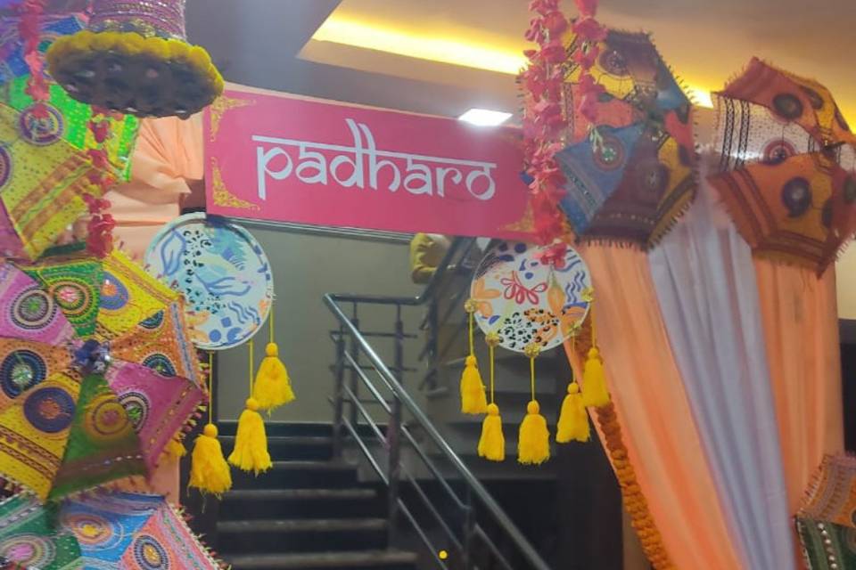 Entrance decor