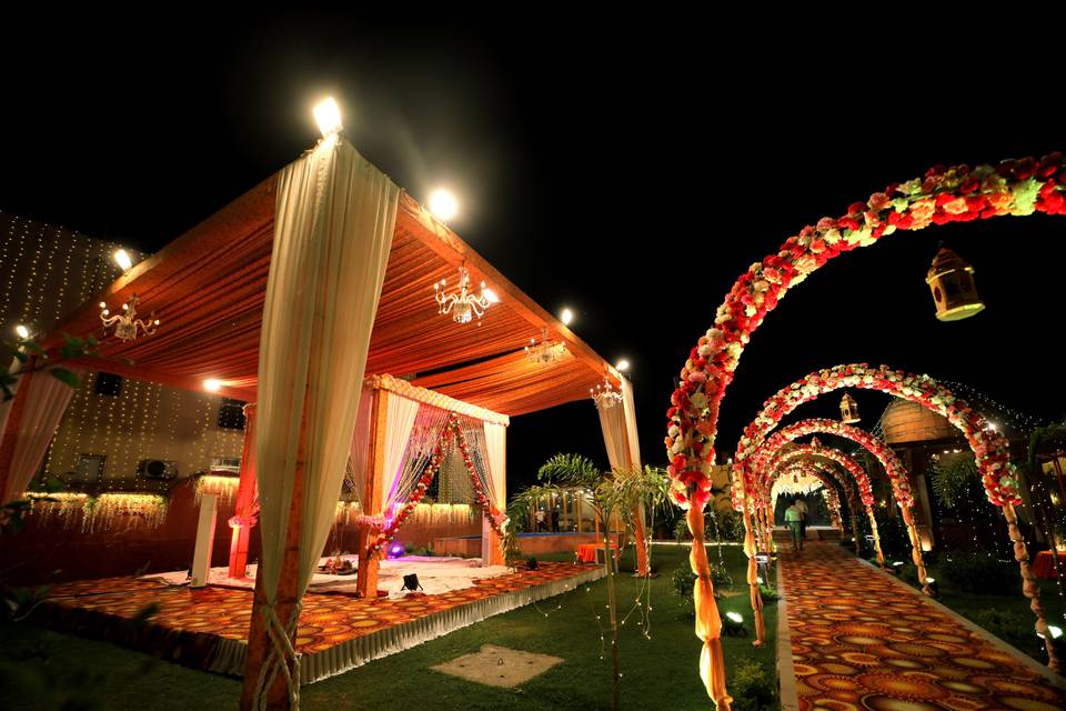 Mandap with pathway