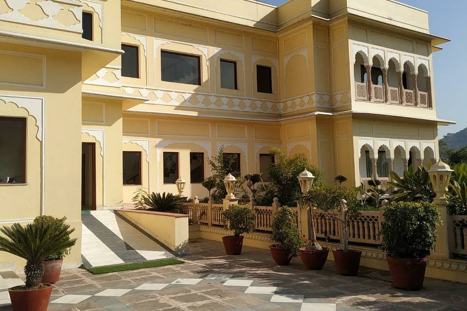 Hotel Rajbagh Palace, Jaipur