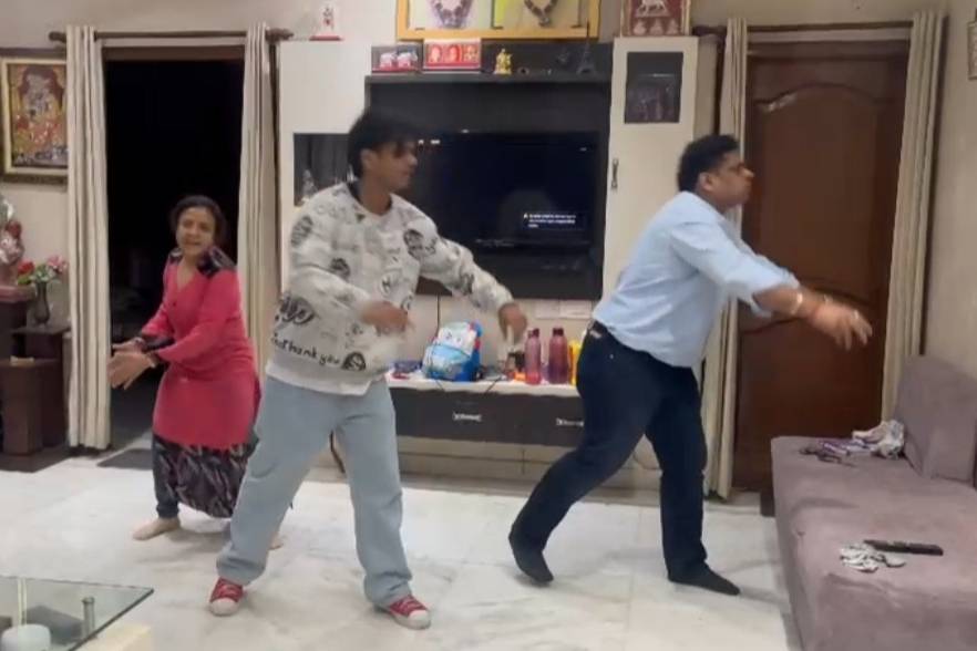 Desi Thumka