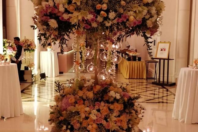 Floral  Decor