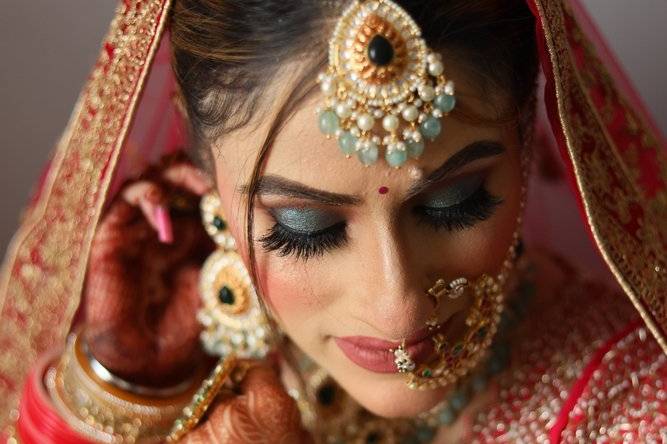 Bridal makeup