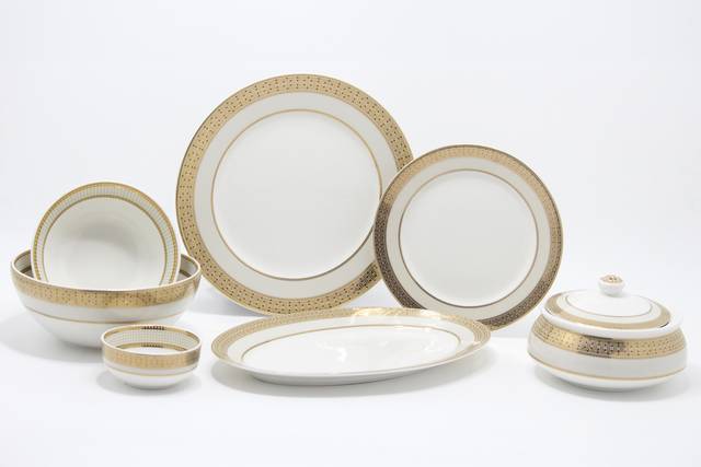 Customised dinnerware