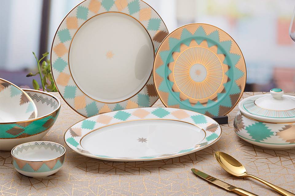 Customised dinnerware