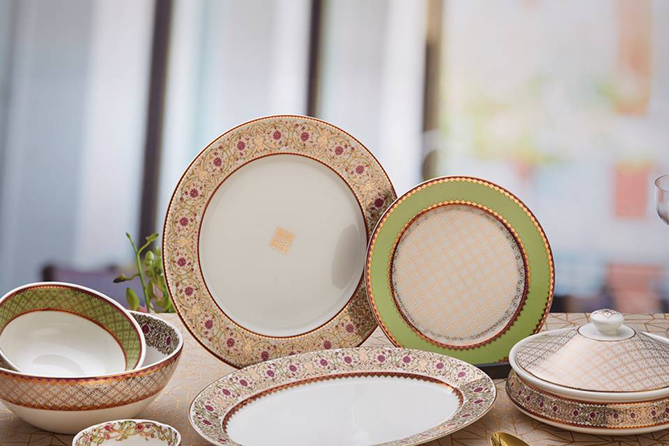 Customised dinnerware