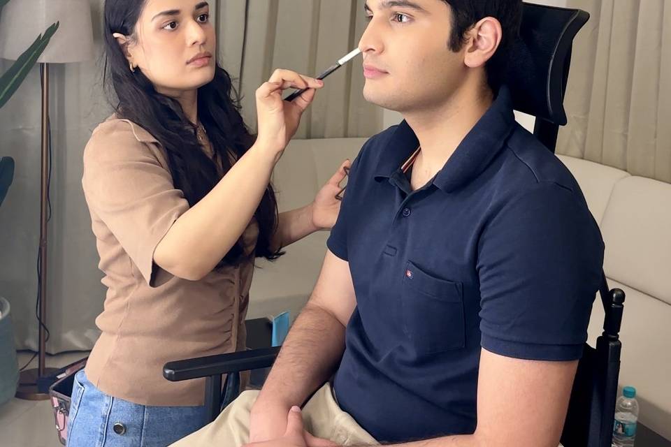 Groom makeup