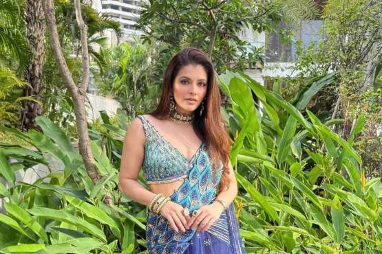 MIRELLE SAREE SET